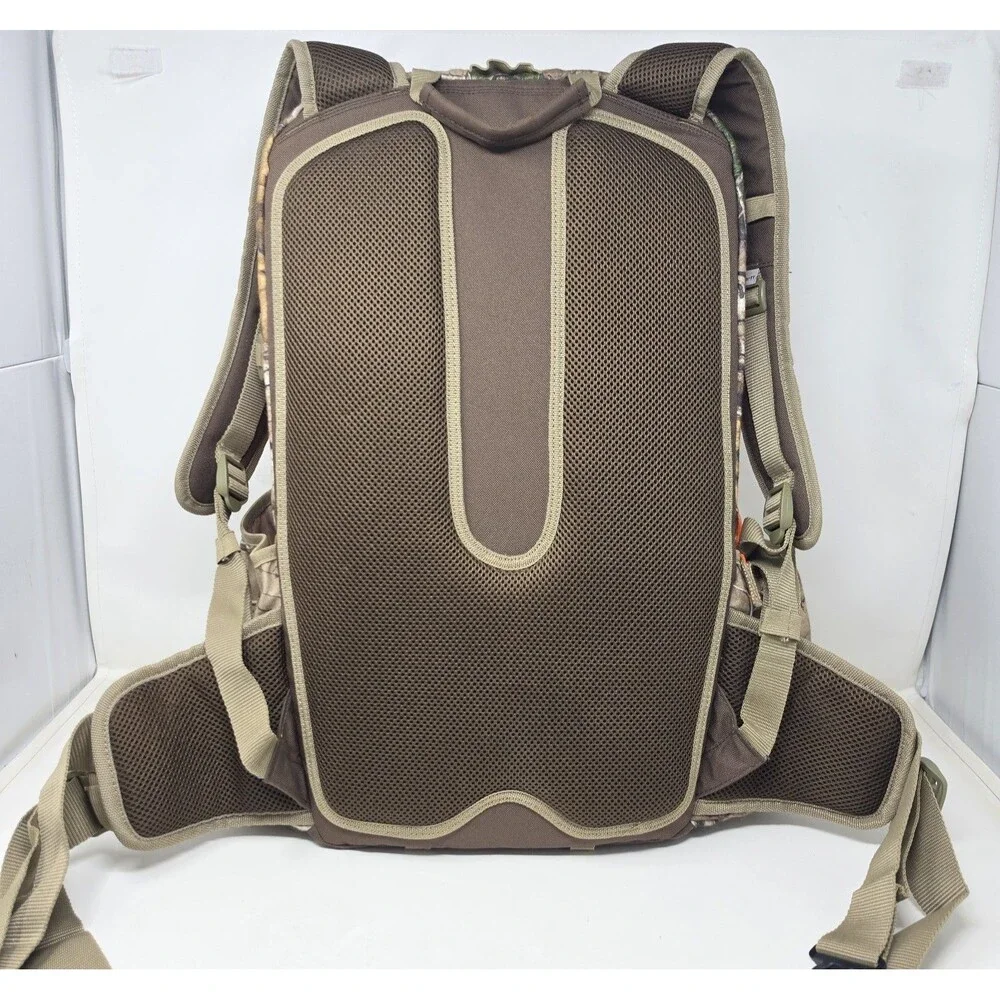 Carhartt Hunt Day Pack Realtree Xtra Camouflage Backpack 21 Liter Camping NWOT